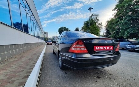 Mercedes-Benz C-Класс, 2005 год, 680 000 рублей, 8 фотография