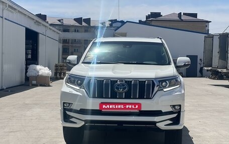 Toyota Land Cruiser Prado 150 рестайлинг 2, 2022 год, 7 850 000 рублей, 2 фотография