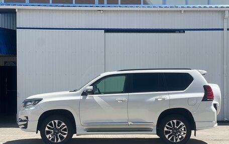 Toyota Land Cruiser Prado 150 рестайлинг 2, 2022 год, 7 850 000 рублей, 8 фотография