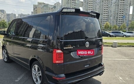 Volkswagen Multivan T6 рестайлинг, 2018 год, 4 560 000 рублей, 5 фотография