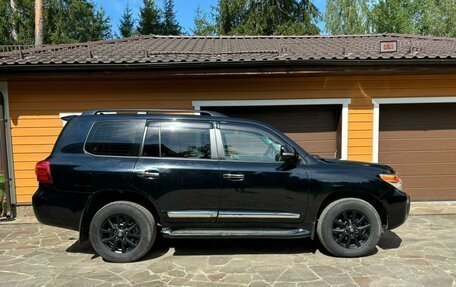 Toyota Land Cruiser 200, 2013 год, 4 000 000 рублей, 2 фотография