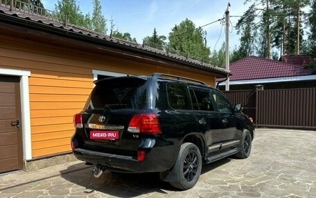 Toyota Land Cruiser 200, 2013 год, 4 000 000 рублей, 3 фотография