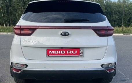 KIA Sportage IV рестайлинг, 2020 год, 2 730 000 рублей, 8 фотография