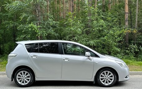 Toyota Verso I, 2011 год, 1 300 000 рублей, 4 фотография