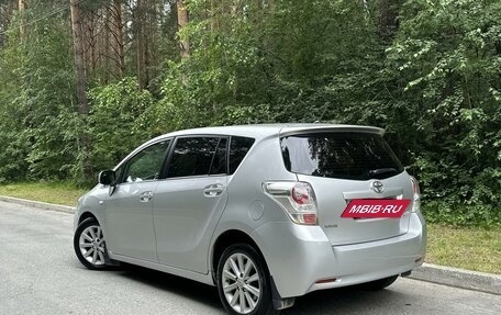 Toyota Verso I, 2011 год, 1 300 000 рублей, 7 фотография