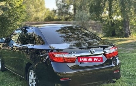 Toyota Camry, 2012 год, 1 690 000 рублей, 4 фотография