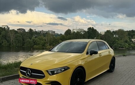 Mercedes-Benz A-Класс, 2019 год, 3 100 000 рублей, 2 фотография