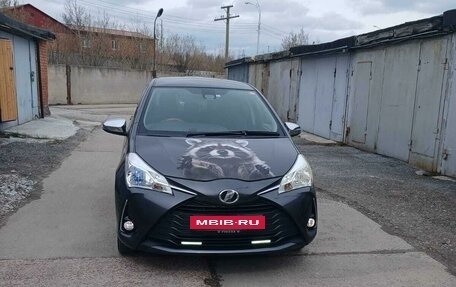 Toyota Vitz, 2018 год, 1 350 000 рублей, 2 фотография