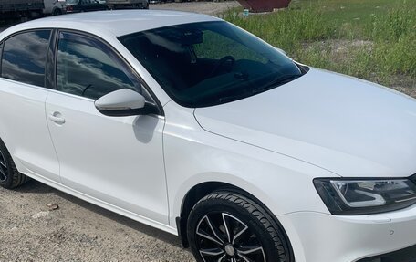 Volkswagen Jetta VI, 2013 год, 1 400 000 рублей, 1 фотография