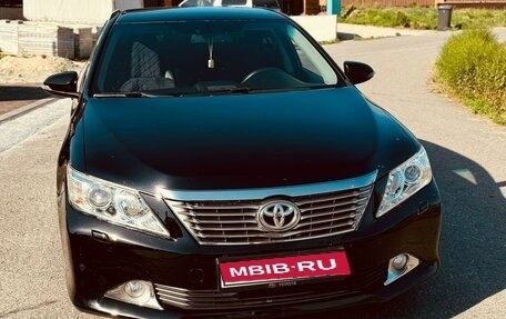 Toyota Camry, 2012 год, 2 300 000 рублей, 1 фотография