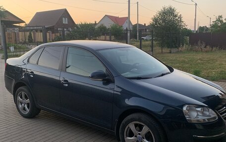 Volkswagen Jetta VI, 2006 год, 700 000 рублей, 5 фотография