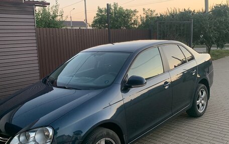 Volkswagen Jetta VI, 2006 год, 700 000 рублей, 6 фотография