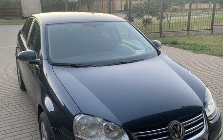 Volkswagen Jetta VI, 2006 год, 700 000 рублей, 2 фотография