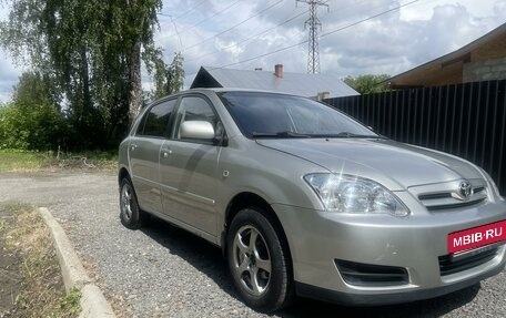 Toyota Corolla, 2004 год, 450 000 рублей, 9 фотография