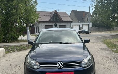 Volkswagen Polo VI (EU Market), 2011 год, 770 000 рублей, 2 фотография