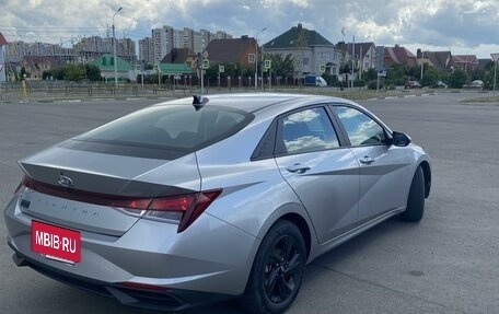 Hyundai Elantra, 2020 год, 1 990 000 рублей, 4 фотография