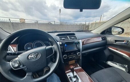 Toyota Camry, 2013 год, 1 450 000 рублей, 10 фотография