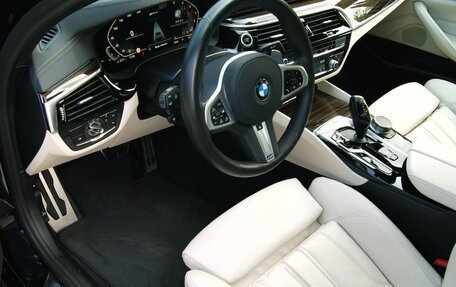 BMW 5 серия, 2020 год, 6 260 000 рублей, 15 фотография