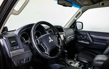 Mitsubishi Pajero IV, 2015 год, 3 100 000 рублей, 11 фотография