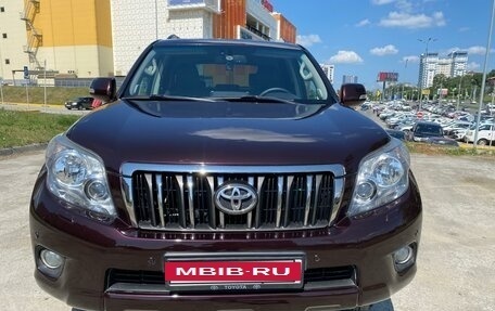 Toyota Land Cruiser Prado 150 рестайлинг 2, 2012 год, 3 290 000 рублей, 2 фотография