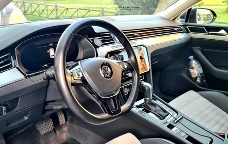 Volkswagen Passat B8 рестайлинг, 2018 год, 2 500 000 рублей, 7 фотография