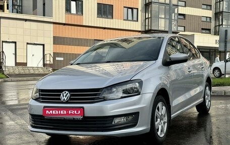 Volkswagen Polo VI (EU Market), 2015 год, 950 000 рублей, 1 фотография