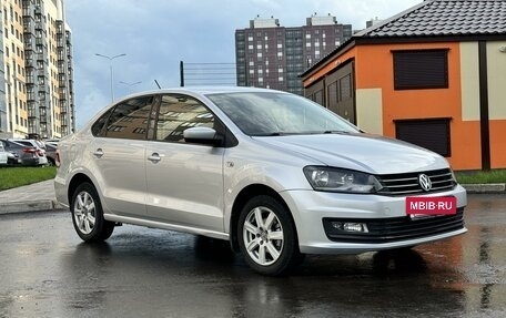 Volkswagen Polo VI (EU Market), 2015 год, 950 000 рублей, 3 фотография