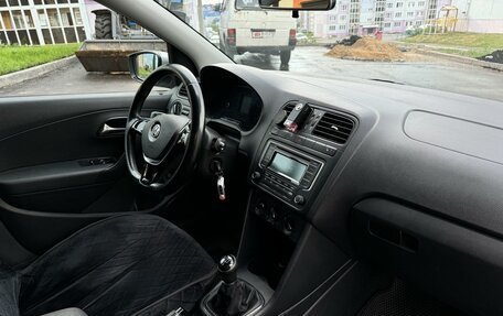 Volkswagen Polo VI (EU Market), 2015 год, 950 000 рублей, 12 фотография