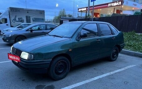 Volkswagen Polo III рестайлинг, 1996 год, 150 000 рублей, 2 фотография