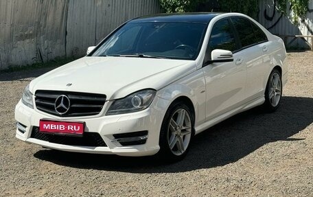 Mercedes-Benz C-Класс, 2013 год, 1 350 000 рублей, 1 фотография