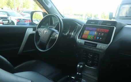 Toyota Land Cruiser Prado 150 рестайлинг 2, 2019 год, 6 290 000 рублей, 7 фотография