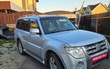 Mitsubishi Pajero IV, 2008 год, 1 630 000 рублей, 2 фотография