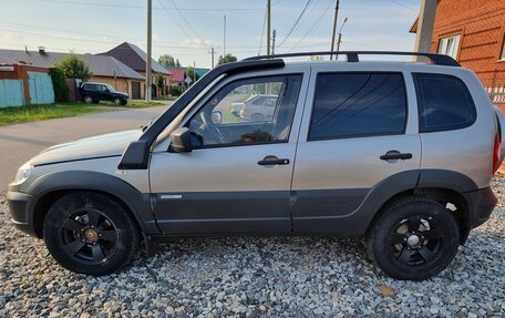 Chevrolet Niva I рестайлинг, 2014 год, 599 000 рублей, 3 фотография