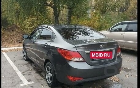 Hyundai Solaris II рестайлинг, 2011 год, 850 000 рублей, 5 фотография