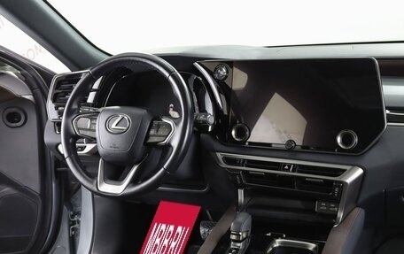 Lexus RX IV рестайлинг, 2023 год, 11 979 000 рублей, 13 фотография