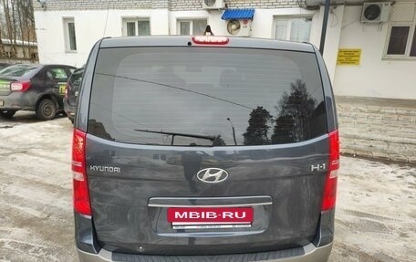 Hyundai H-1 II рестайлинг, 2021 год, 3 500 000 рублей, 3 фотография