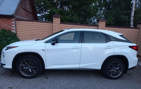 Lexus RX IV рестайлинг, 2017 год, 5 500 000 рублей, 3 фотография