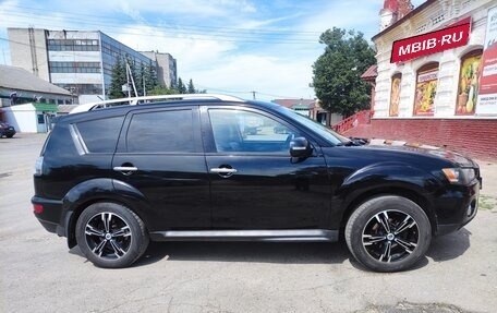 Mitsubishi Outlander III рестайлинг 3, 2009 год, 1 200 000 рублей, 5 фотография