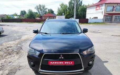 Mitsubishi Outlander III рестайлинг 3, 2009 год, 1 200 000 рублей, 2 фотография