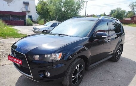 Mitsubishi Outlander III рестайлинг 3, 2009 год, 1 200 000 рублей, 3 фотография