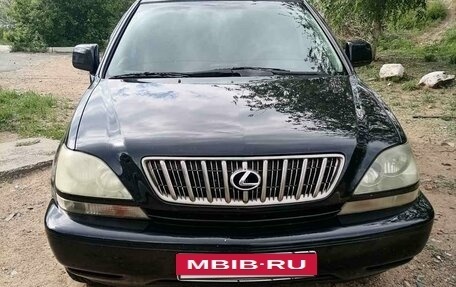 Lexus RX IV рестайлинг, 2001 год, 850 000 рублей, 2 фотография