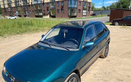 Opel Astra F, 1997 год, 140 000 рублей, 2 фотография