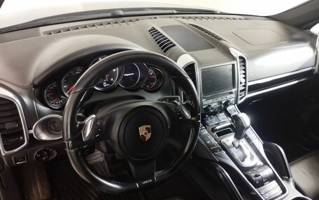 Porsche Cayenne III, 2011 год, 2 389 000 рублей, 13 фотография