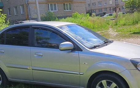 KIA Rio II, 2010 год, 700 000 рублей, 2 фотография