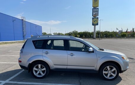 Mitsubishi Outlander III рестайлинг 3, 2008 год, 1 000 000 рублей, 6 фотография