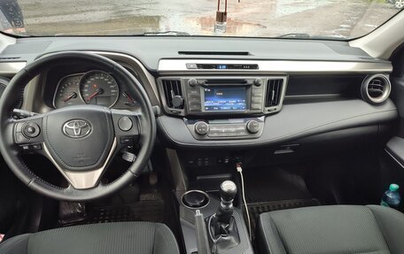 Toyota RAV4, 2014 год, 2 300 000 рублей, 5 фотография