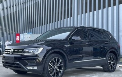 Volkswagen Tiguan II, 2020 год, 2 590 000 рублей, 1 фотография