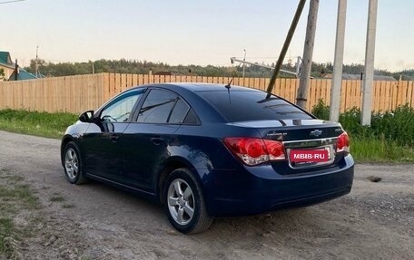 Chevrolet Cruze II, 2011 год, 800 000 рублей, 6 фотография