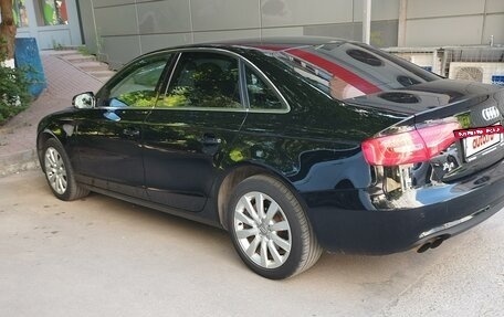 Audi A4, 2012 год, 1 330 000 рублей, 10 фотография