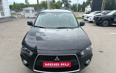 Mitsubishi Outlander III рестайлинг 3, 2011 год, 1 120 000 рублей, 2 фотография